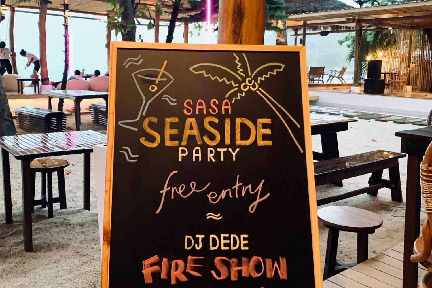SASA Beach Cafe Sichon