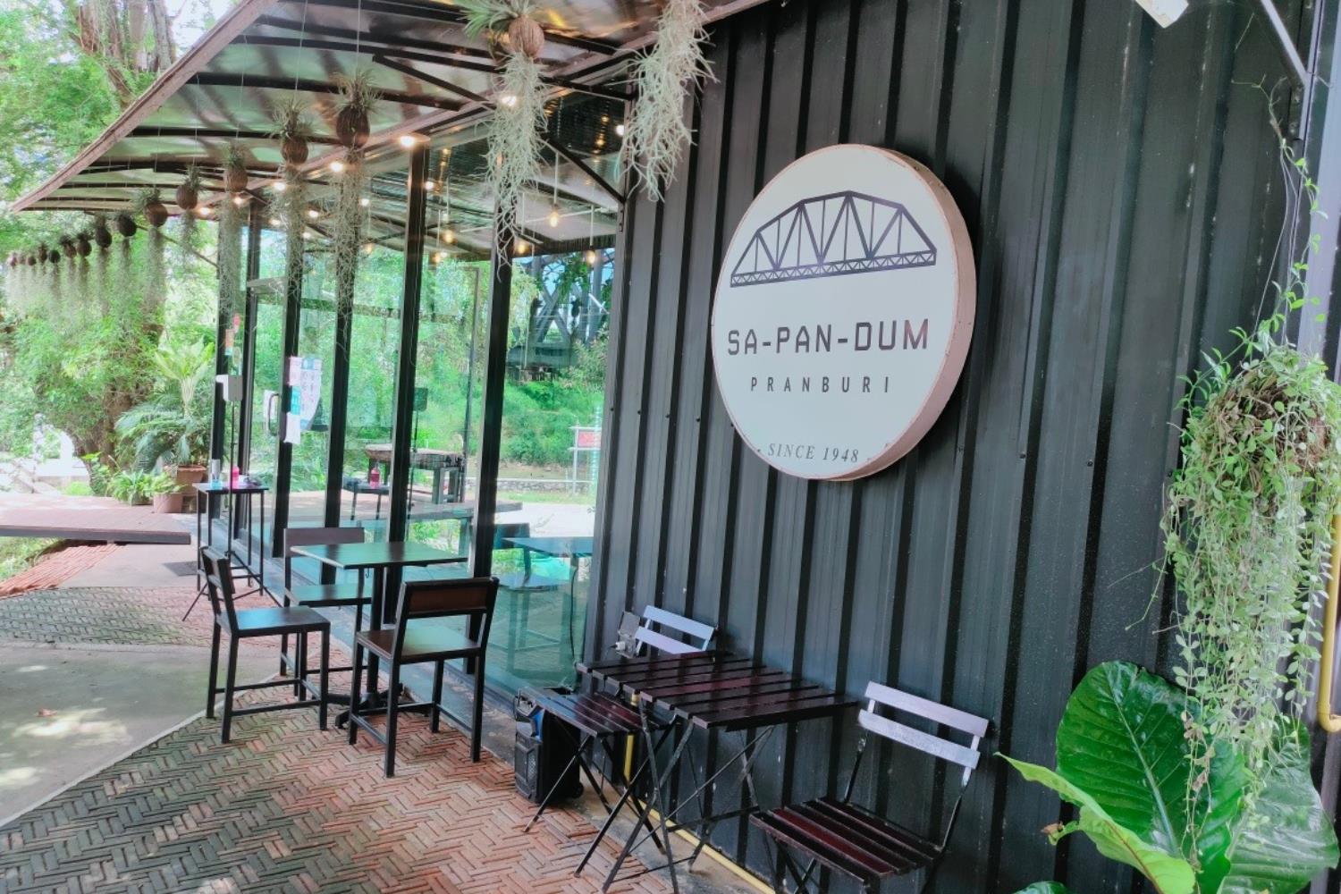 Sa-Pan-Dum Cafe’