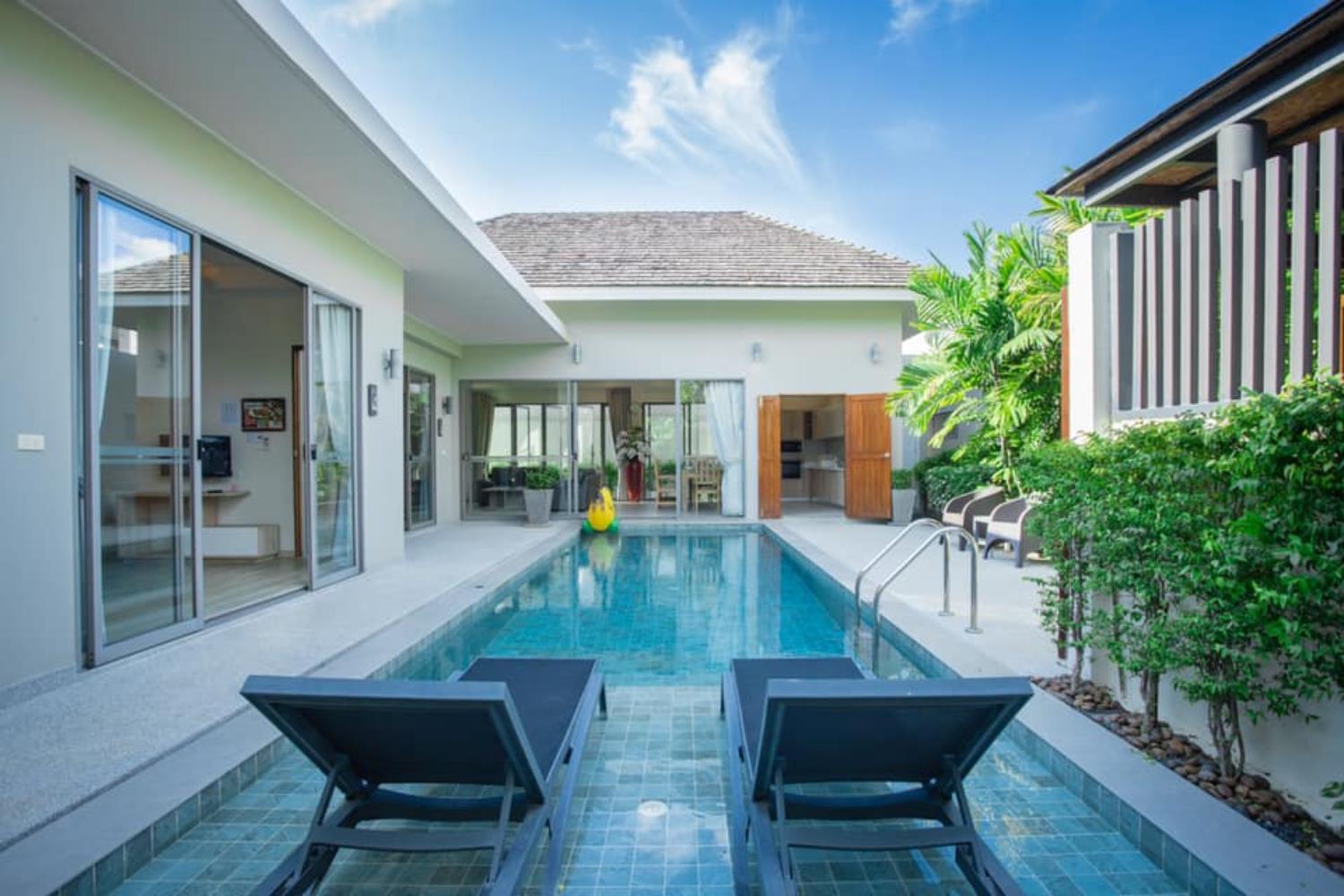 Yipmunta Pool Villa Phuket